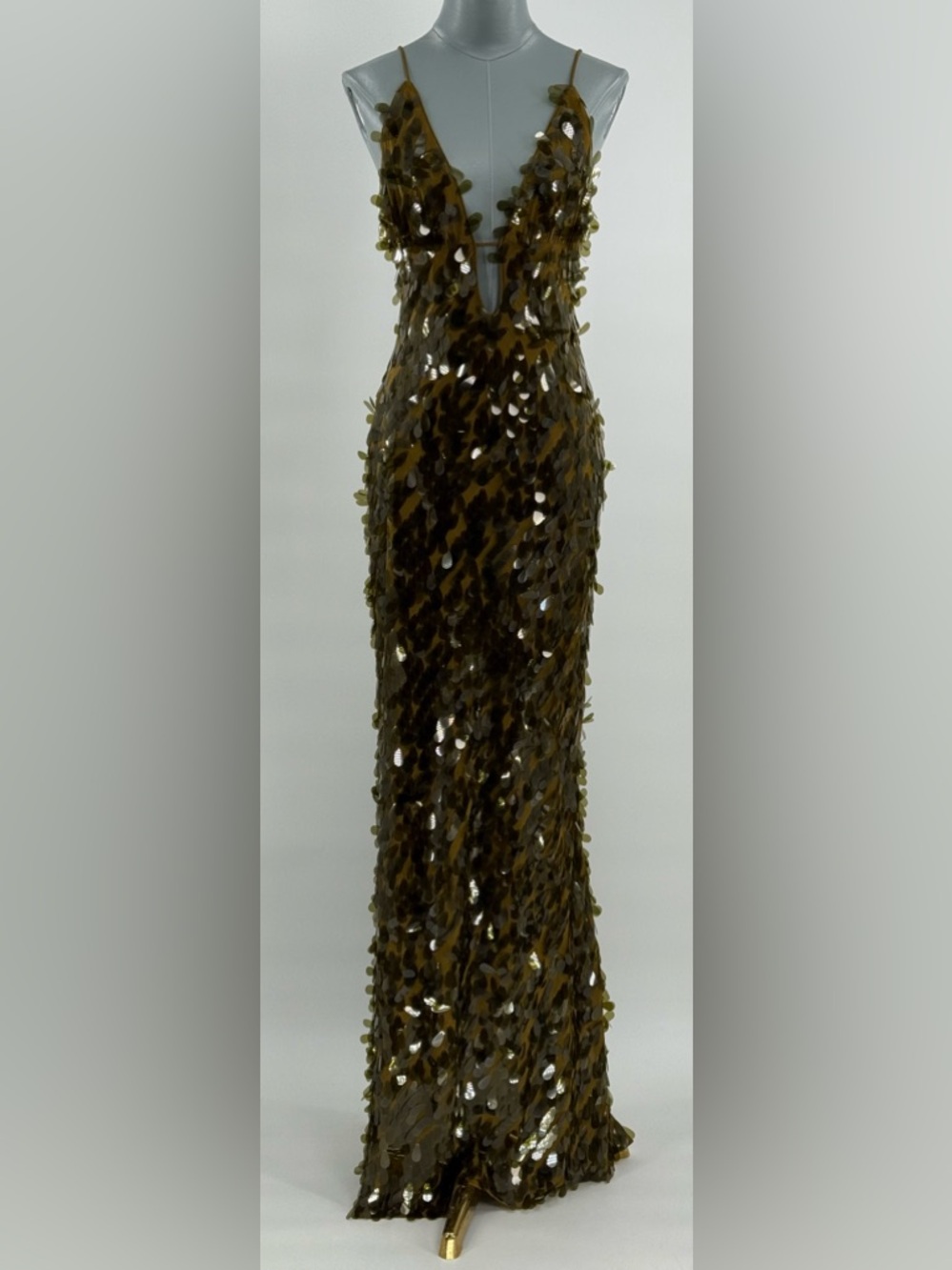 🆕 MISHA COLLECTION 🧿 NWOT Sapphire Sequins Maxi Dress, Olive - Sz L US 8 - Picture 3 of 16